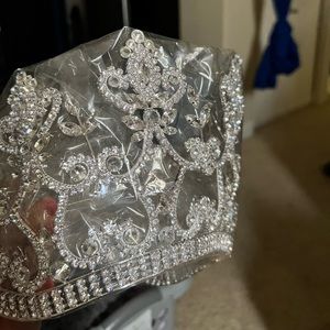 Extra large tiara. Brand new never used